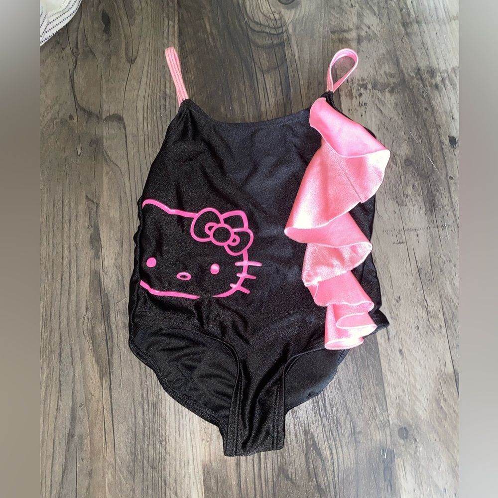 Hello Kitty Swim